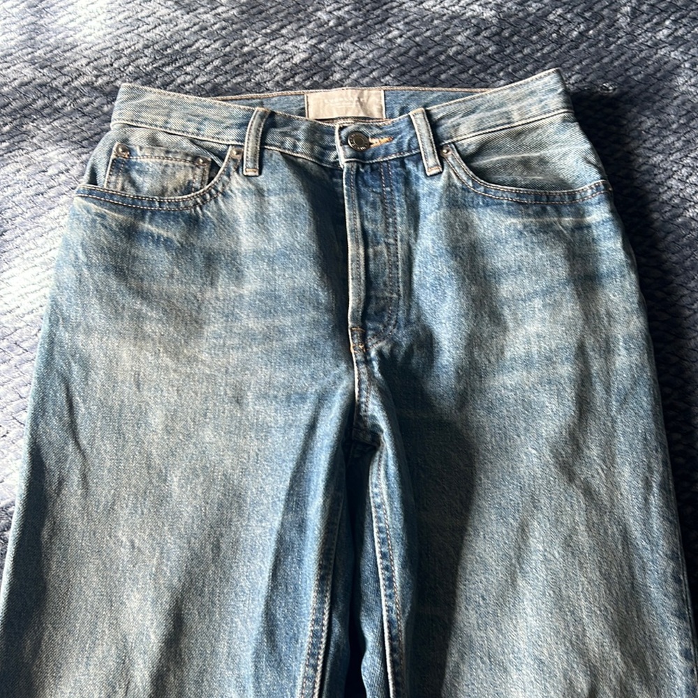 Everlane Distressed jeans